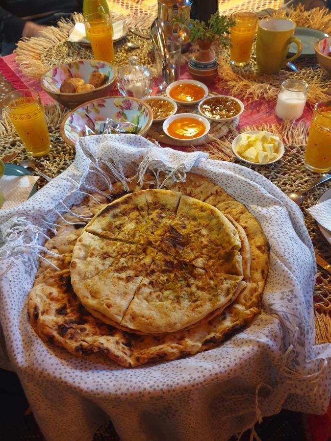 Maison D'Hotes Izza Kelaat-M'Gouna Eksteriør billede